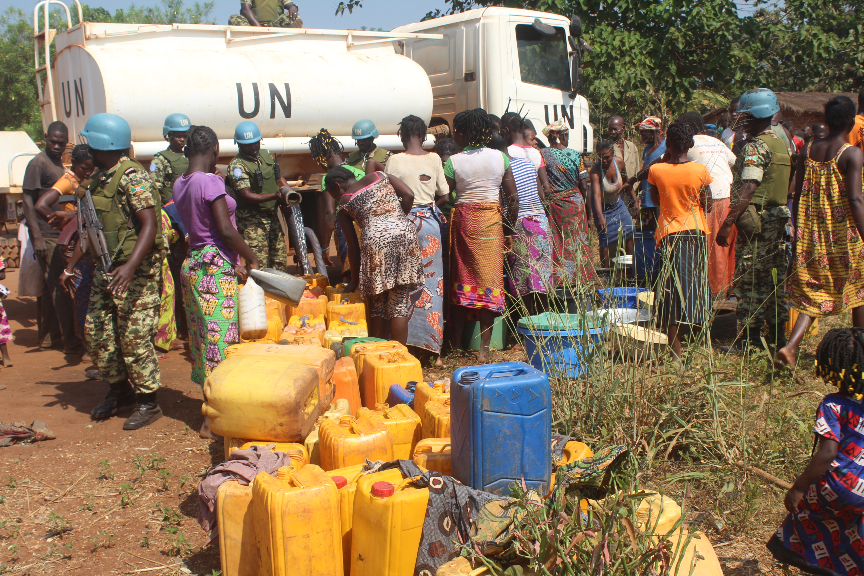 Le contingentt burundais de la MINUSCA aide les centrafricains à faire face à la pénurie d’eau potable